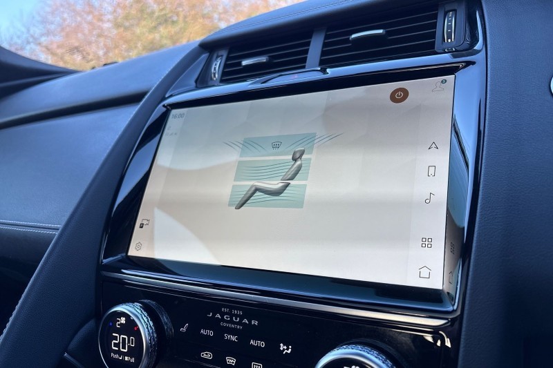 2022 (72) JAGUAR E-PACE 2.0 D200 R-Dynamic Black 5dr Auto 5129739