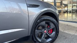 2022 (72) JAGUAR E-PACE 2.0 D200 R-Dynamic Black 5dr Auto 5129757