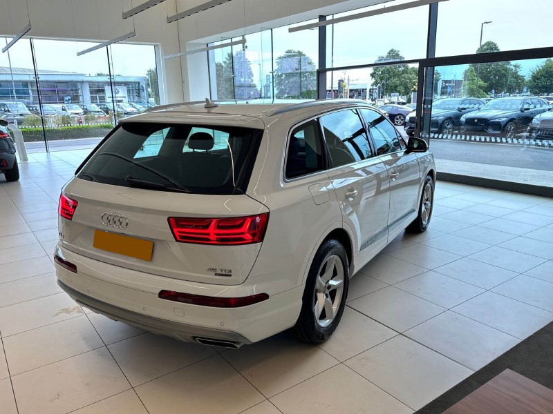 2019 (19) AUDI Q7 45 TDI Quattro Sport 5dr Tiptronic 3358146