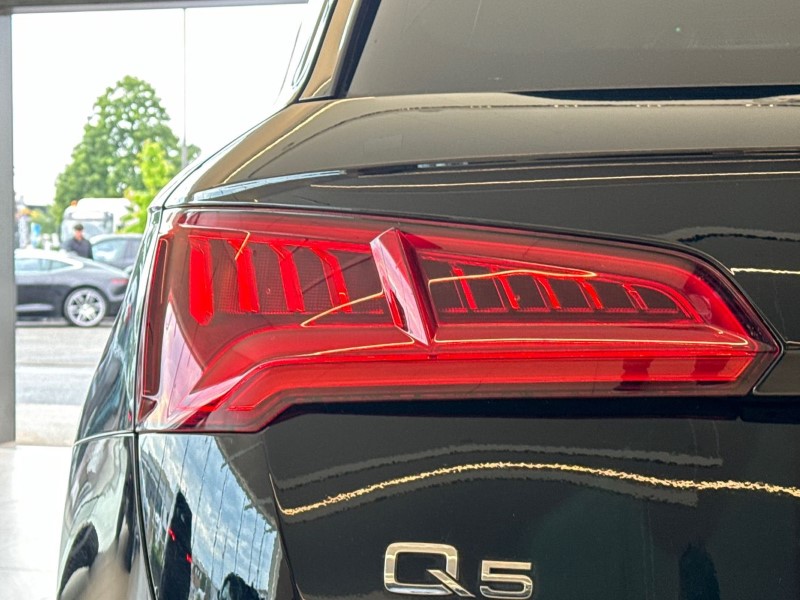 2017 (67) AUDI Q5 2.0 TDI Quattro S Line 5dr S Tronic 3382896
