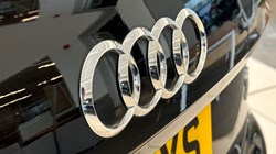 2017 (67) AUDI Q5 2.0 TDI Quattro S Line 5dr S Tronic 3382898