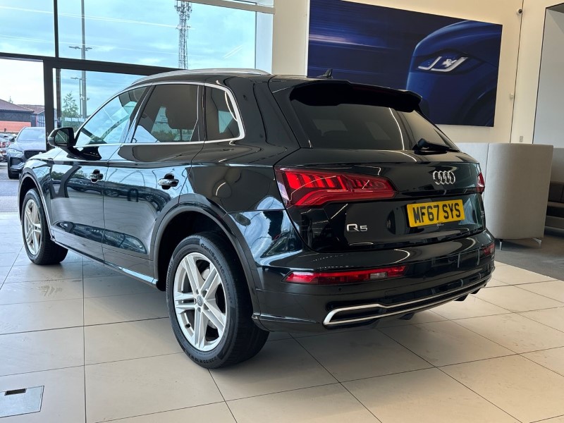 2017 (67) AUDI Q5 2.0 TDI Quattro S Line 5dr S Tronic 3382897