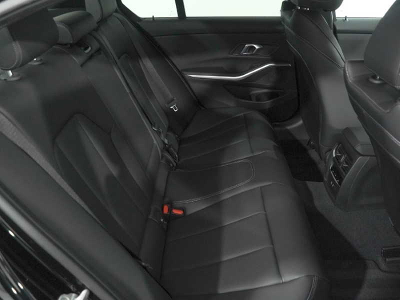  BMW 3 SERIES 330e M Sport 4dr Step Auto 5901557