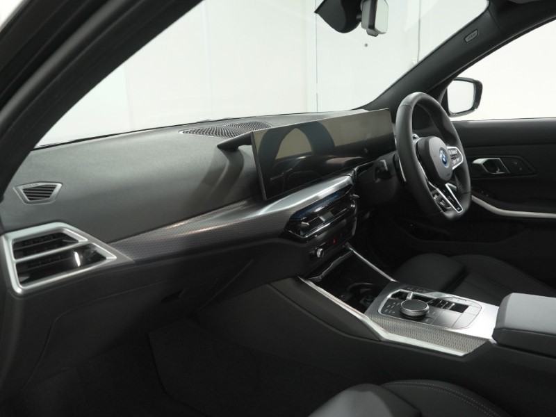  BMW 3 SERIES 330e M Sport 4dr Step Auto 5901550