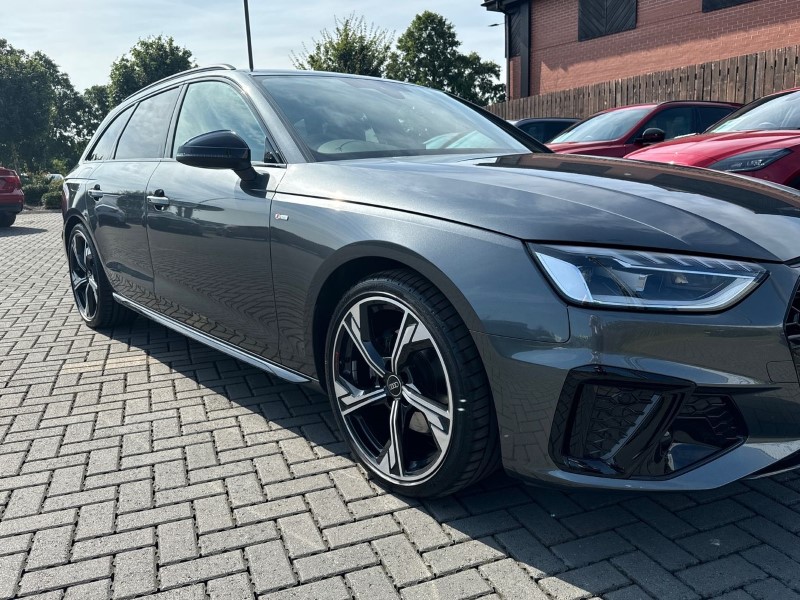 2023 (73) AUDI A4 35 TFSI Black Edition 5dr S Tronic 3455864