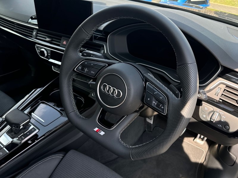 2023 (73) AUDI A4 35 TFSI Black Edition 5dr S Tronic 3455842