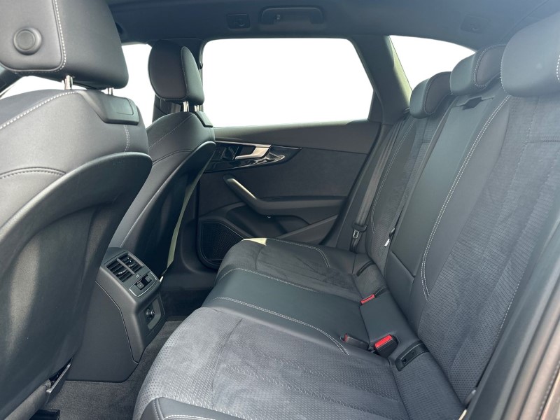 2023 (73) AUDI A4 35 TFSI Black Edition 5dr S Tronic 3455830