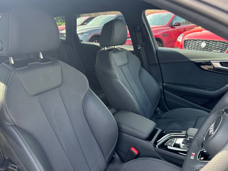2023 (73) AUDI A4 35 TFSI Black Edition 5dr S Tronic 3455841