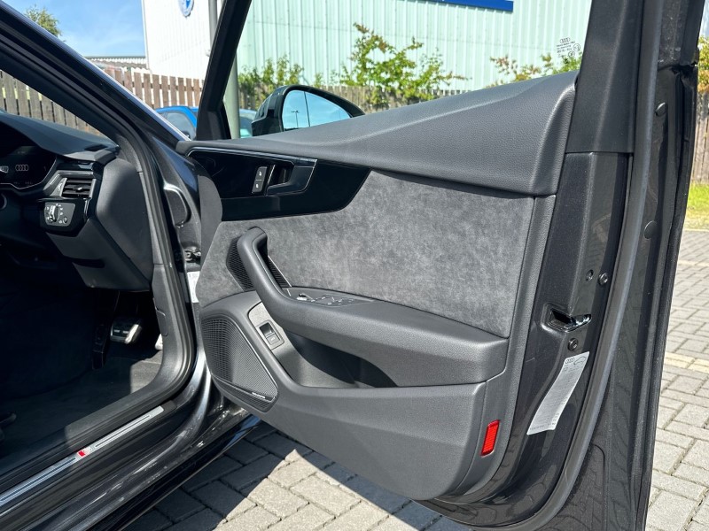 2023 (73) AUDI A4 35 TFSI Black Edition 5dr S Tronic 3455836