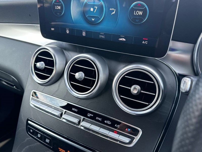 2020 (20) MERCEDES-BENZ GLC 300d 4Matic AMG Line Premium 5dr 9G-Tronic 3375227