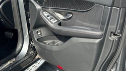 2020 (20) MERCEDES-BENZ GLC 300d 4Matic AMG Line Premium 5dr 9G-Tronic 3375210