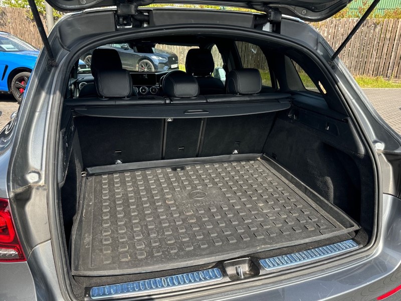 2020 (20) MERCEDES-BENZ GLC 300d 4Matic AMG Line Premium 5dr 9G-Tronic 3375233