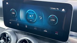 2020 (20) MERCEDES-BENZ GLC 300d 4Matic AMG Line Premium 5dr 9G-Tronic 3375224