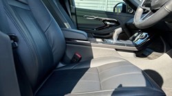 2022 (72) LAND ROVER RANGE ROVER EVOQUE 2.0 D200 R-Dynamic SE 5dr Auto 3398837