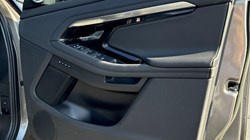 2022 (72) LAND ROVER RANGE ROVER EVOQUE 2.0 D200 R-Dynamic SE 5dr Auto 3398833