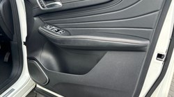 2020 (70) MG MOTOR UK HS 1.5 T-GDI Exclusive 5dr 3380371