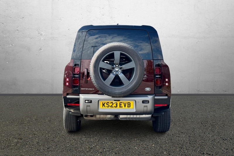 2023 (23) LAND ROVER DEFENDER 3.0 D300 X-Dynamic SE 130 5dr Auto [8 Seat] 3398909
