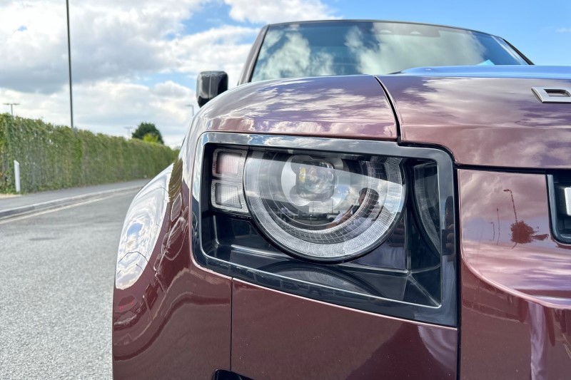2023 (23) LAND ROVER DEFENDER 3.0 D300 X-Dynamic SE 130 5dr Auto [8 Seat] 3398938