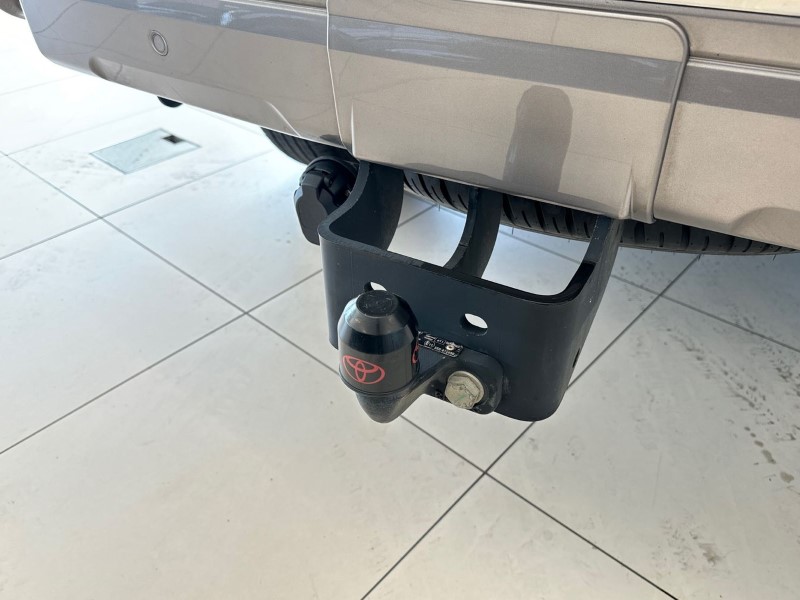 2022 (22) TOYOTA LAND CRUISER 2.8 D-4D 204 Invincible 5dr Auto 7 Seats 3427890