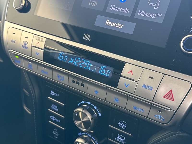 2022 (22) TOYOTA LAND CRUISER 2.8 D-4D 204 Invincible 5dr Auto 7 Seats 3427904