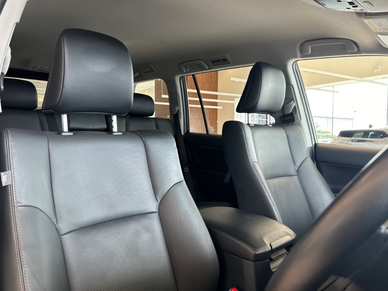 2022 (22) TOYOTA LAND CRUISER 2.8 D-4D 204 Invincible 5dr Auto 7 Seats 3427895