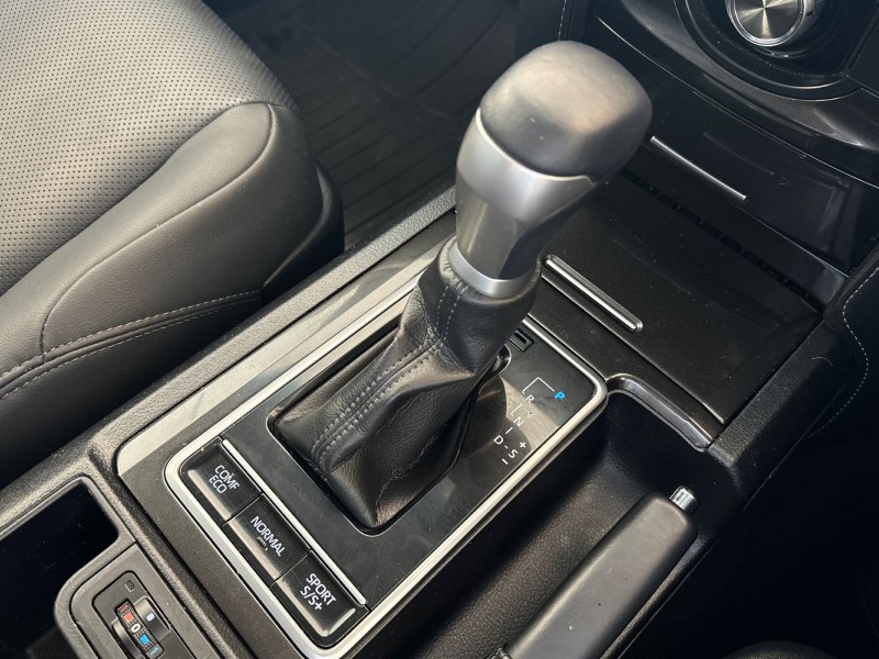 2022 (22) TOYOTA LAND CRUISER 2.8 D-4D 204 Invincible 5dr Auto 7 Seats 3427908