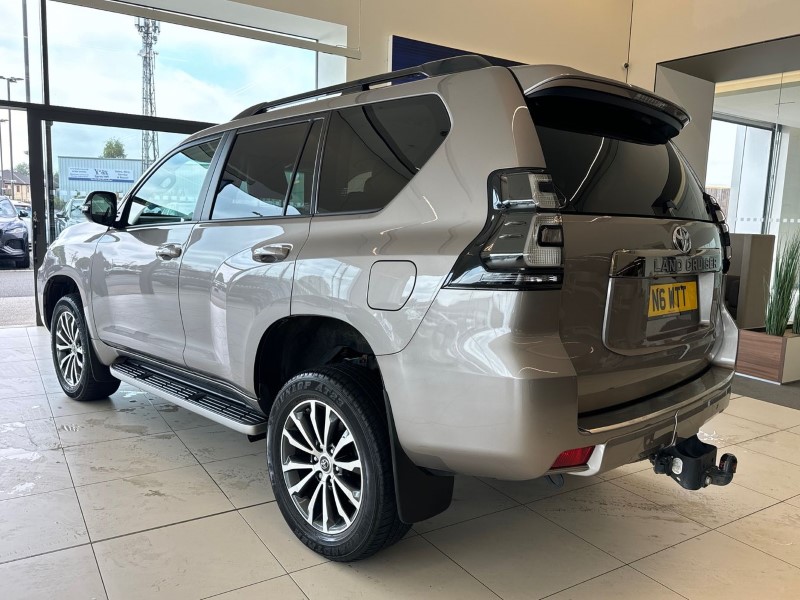 2022 (22) TOYOTA LAND CRUISER 2.8 D-4D 204 Invincible 5dr Auto 7 Seats 3427919