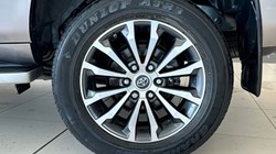 2022 (22) TOYOTA LAND CRUISER 2.8 D-4D 204 Invincible 5dr Auto 7 Seats 3427888