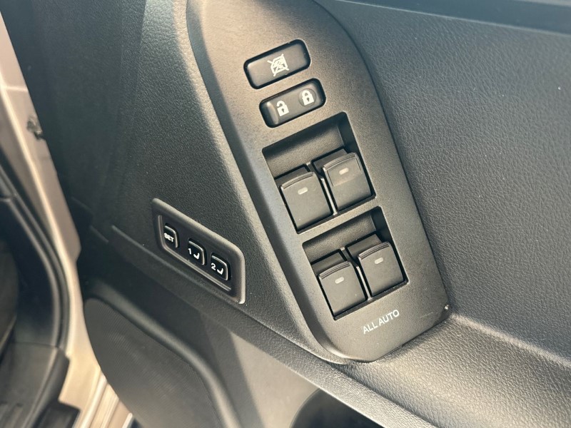 2022 (22) TOYOTA LAND CRUISER 2.8 D-4D 204 Invincible 5dr Auto 7 Seats 3427892