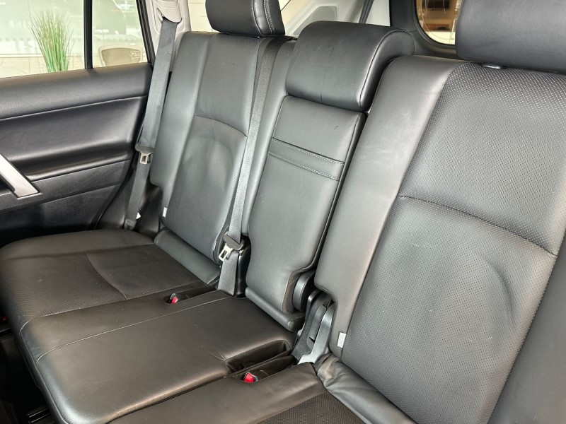 2022 (22) TOYOTA LAND CRUISER 2.8 D-4D 204 Invincible 5dr Auto 7 Seats 3427909