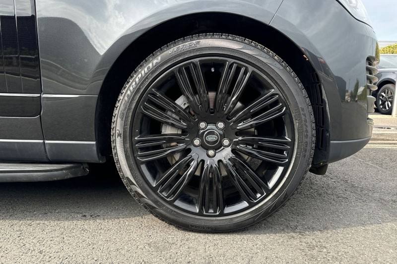 2021 (21) LAND ROVER RANGE ROVER 3.0 D300 Westminster Black 4dr Auto 3448644