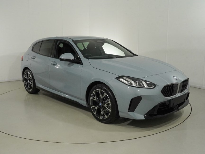 BMW 1 SERIES