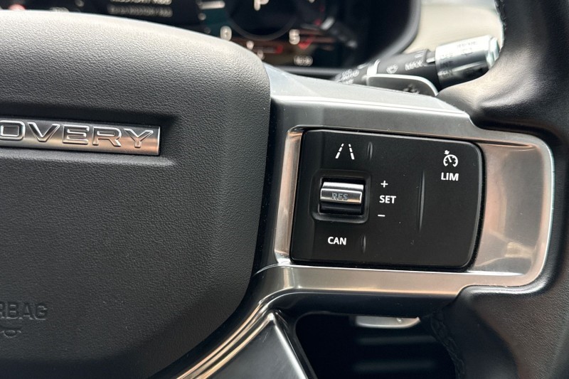 2021 (21) LAND ROVER DISCOVERY 3.0 D250 R-Dynamic S 5dr Auto 5155925