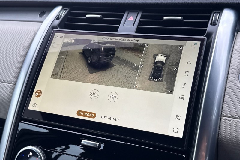 2021 (21) LAND ROVER DISCOVERY 3.0 D250 R-Dynamic S 5dr Auto 5155909