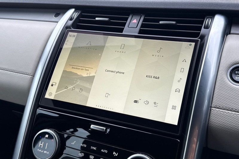 2021 (21) LAND ROVER DISCOVERY 3.0 D250 R-Dynamic S 5dr Auto 5155908