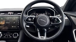 2022 (22) JAGUAR F-PACE 2.0 D200 R-Dynamic SE 5dr Auto AWD 5118564