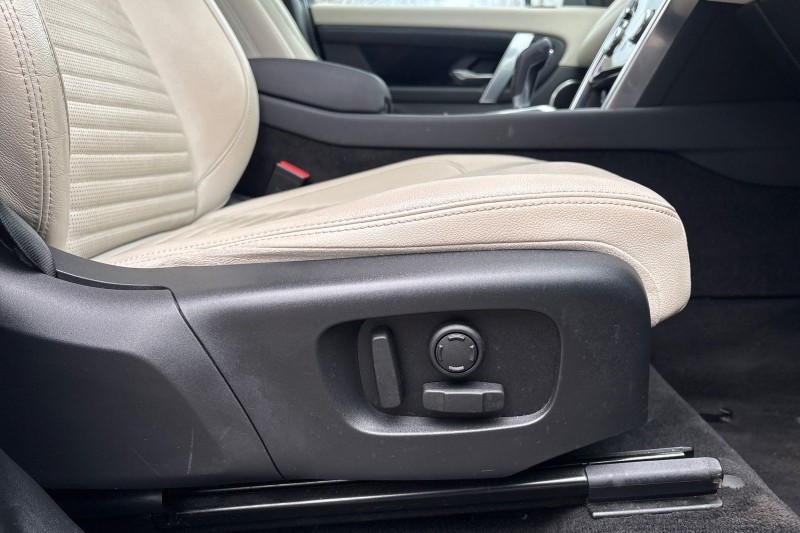 2020 (70) LAND ROVER DISCOVERY SPORT 2.0 D180 S 5dr Auto 5123058