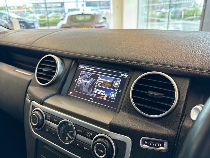 2016 (66) LAND ROVER DISCOVERY 3.0 SDV6 Graphite 5dr Auto 3405400