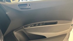 2019 (19) HYUNDAI I10 1.0 Play 5dr 3446267