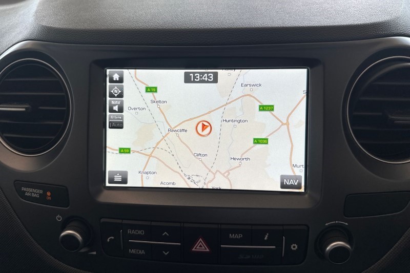 2019 (19) HYUNDAI I10 1.0 Play 5dr 3446278