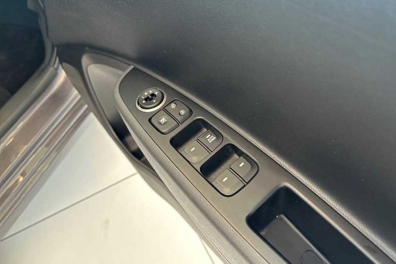 2019 (19) HYUNDAI I10 1.0 Play 5dr 3446269