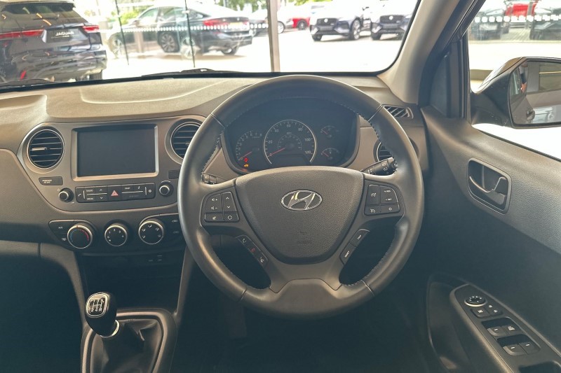 2019 (19) HYUNDAI I10 1.0 Play 5dr 3446273