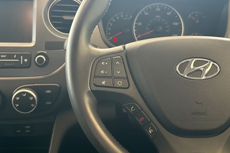 2019 (19) HYUNDAI I10 1.0 Play 5dr 3446274