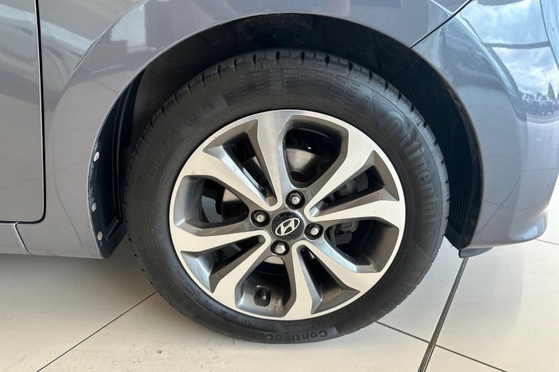 2019 (19) HYUNDAI I10 1.0 Play 5dr 3446265