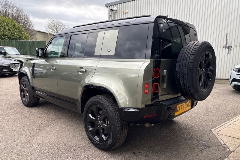 2023 (73) LAND ROVER DEFENDER 3.0 D300 X-Dynamic S 110 5dr Auto 5159782