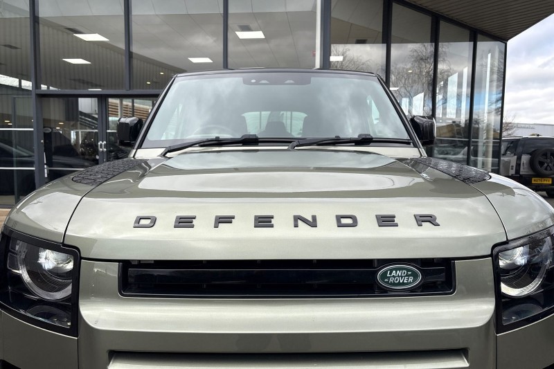 2023 (73) LAND ROVER DEFENDER 3.0 D300 X-Dynamic S 110 5dr Auto 5159771