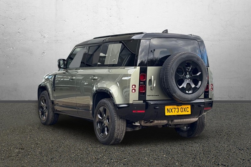 2023 (73) LAND ROVER DEFENDER 3.0 D300 X-Dynamic S 110 5dr Auto