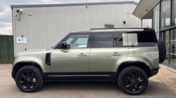 2023 (73) LAND ROVER DEFENDER 3.0 D300 X-Dynamic S 110 5dr Auto 5159781
