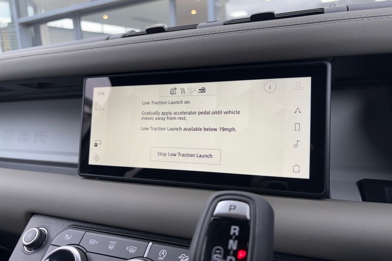 2023 (73) LAND ROVER DEFENDER 3.0 D300 X-Dynamic S 110 5dr Auto 5159765