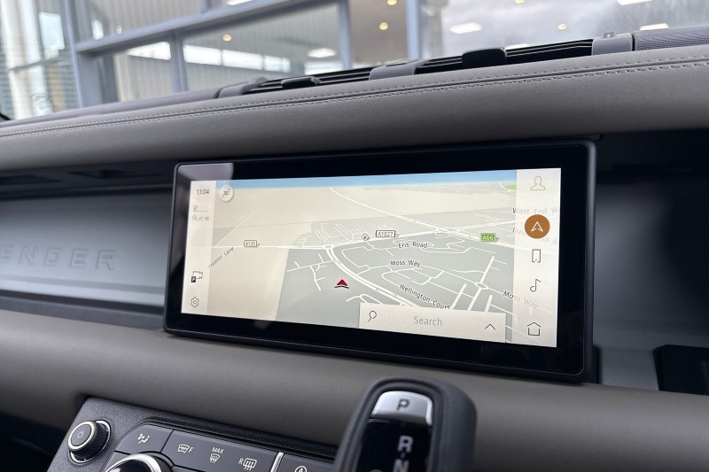 2023 (73) LAND ROVER DEFENDER 3.0 D300 X-Dynamic S 110 5dr Auto 5159757